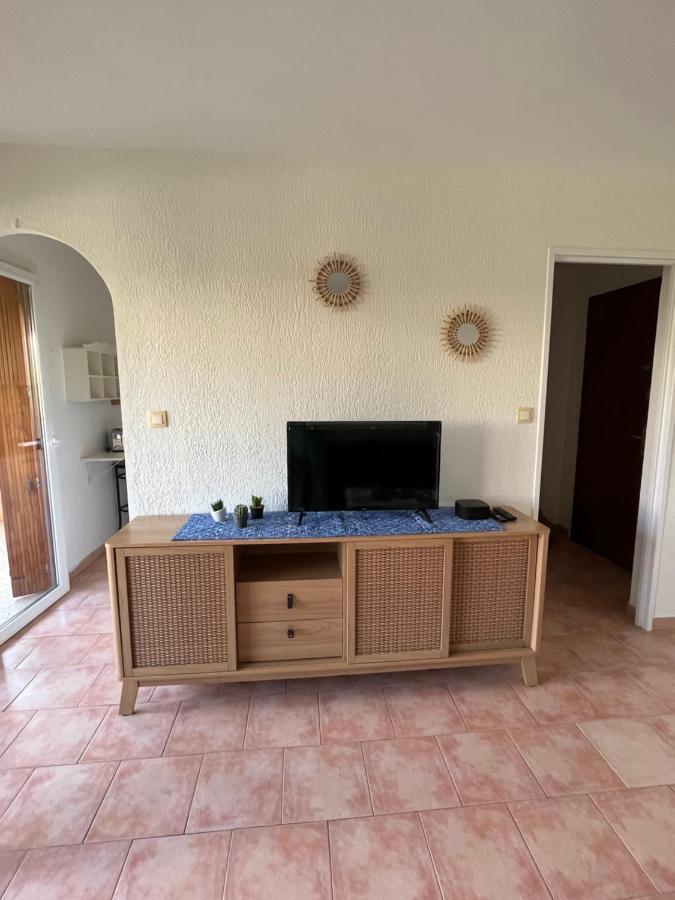 T2 Avec Terrasse & Parking A 5 Min Du Centre, 10 Min Des Plages Hyères Kültér fotó